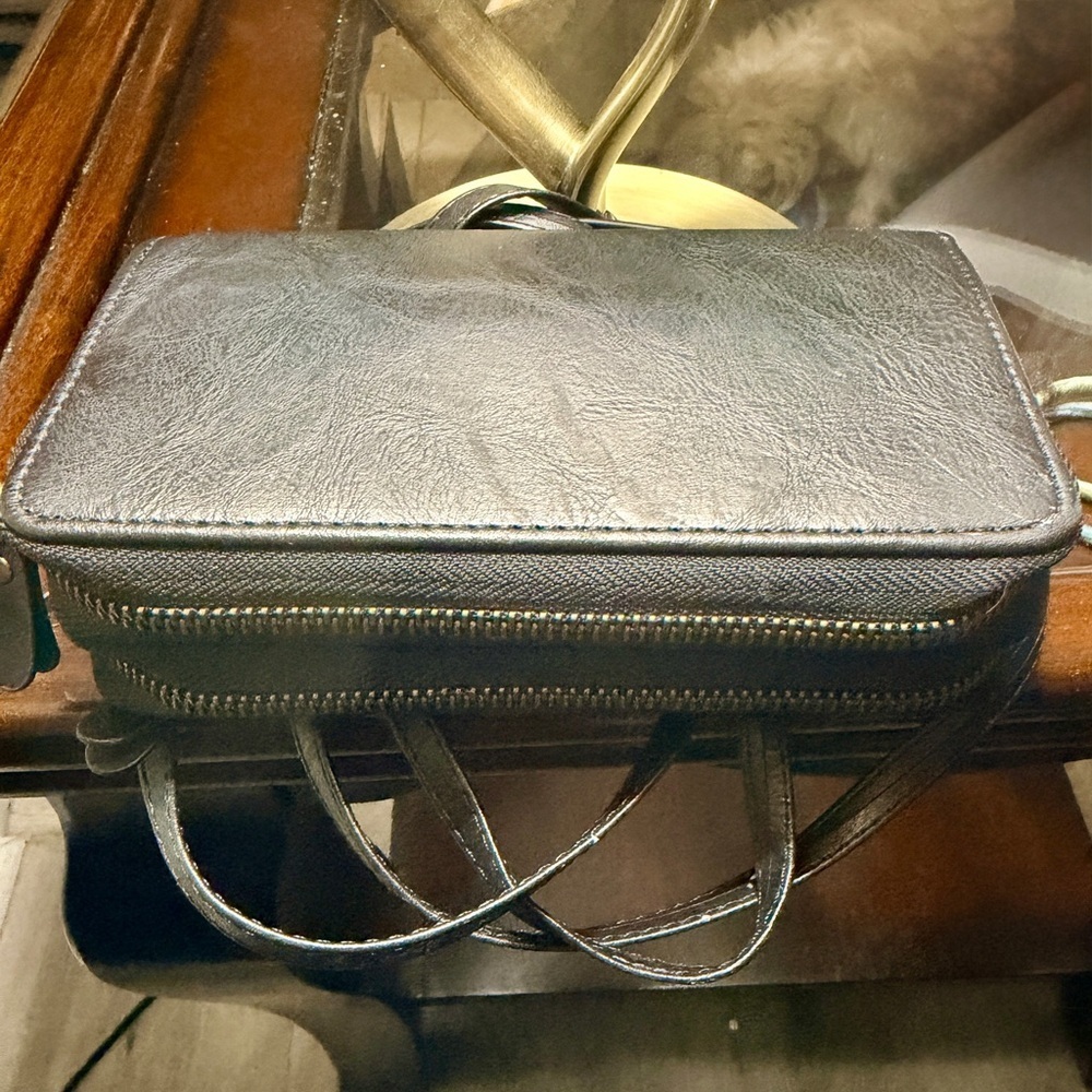 Harryshell Purse with Card Slots Holder Mirror Crossbody - Picture 8 of 12